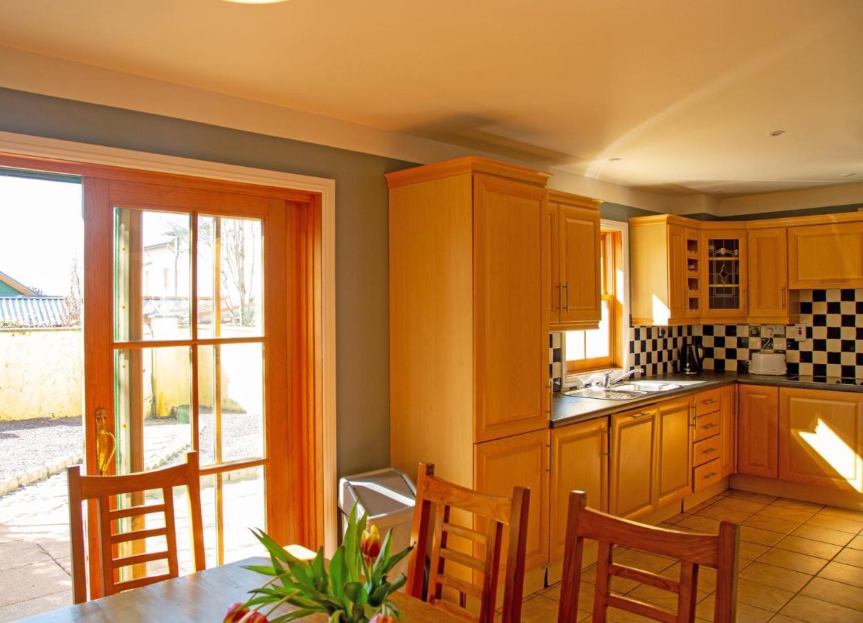 Dingle Town Holiday Home By Trident Holiday Homes Eksteriør bilde